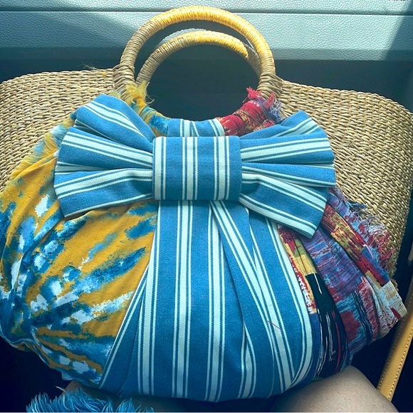 Sam Edelman Handbags - Sam Edelman patchwork straw bag with bow. Handle & crossbody zipper closure